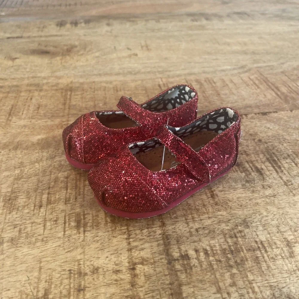Toms Red Sparkle Mary Jane Shoes Slip On Hard Soles Formal Toddler Baby Size 2